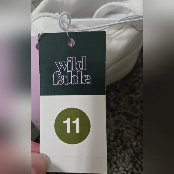 White Athletic Tennis Shoes, Memory Foam, Padded Ankle Collar, Size 11, New - Picture 10 of 12